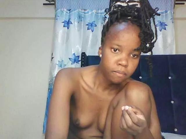 bigbaby004 from BongaCams