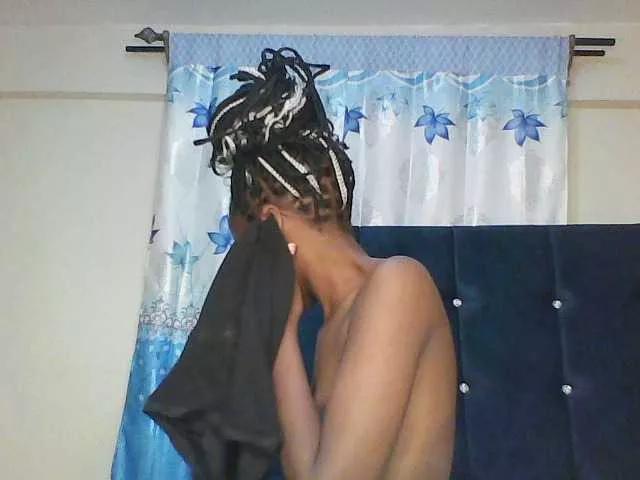 bigbaby004 from BongaCams