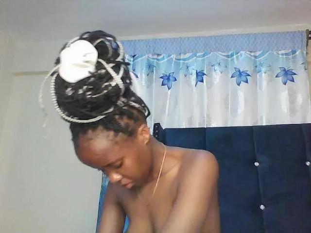 bigbaby004 from BongaCams