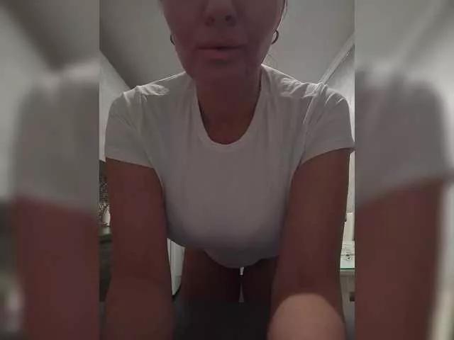 Biggirl777 from BongaCams