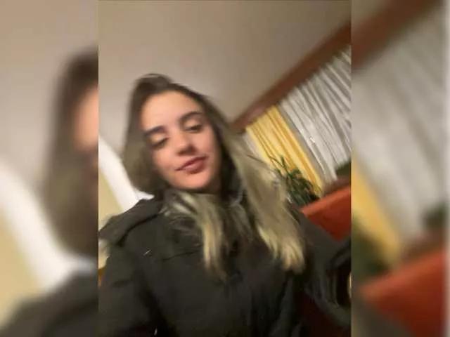 Explore our live girls sluts from our Custom and Multi clubs and checkout exclusive access to highly interactive content, such as shape, hair, titties, pussy type and many more.