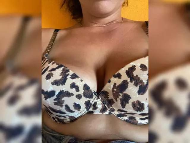 BlackCherry-1 from BongaCams is Freechat
