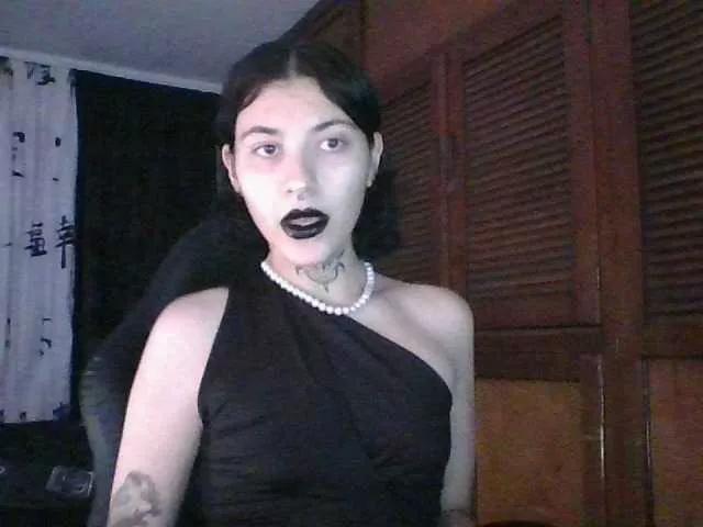 Explore our live girls sluts from our Custom and Multi clubs and checkout exclusive access to highly interactive content, such as shape, hair, titties, pussy type and many more.