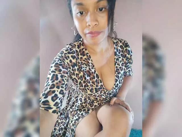 Brendah23 from BongaCams is Freechat