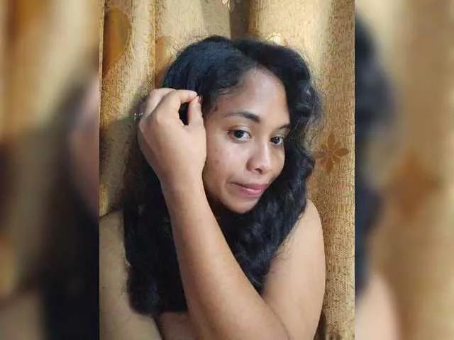 Brendah23 webcams show profile image 