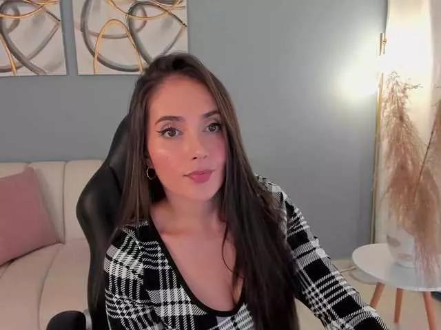 Explore our live girls sluts from our Custom and Multi clubs and checkout exclusive access to highly interactive content, such as shape, hair, titties, pussy type and many more.
