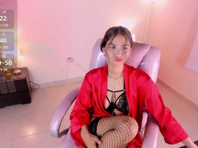 Explore our live girls sluts from our Custom and Multi clubs and checkout exclusive access to highly interactive content, such as shape, hair, titties, pussy type and many more.