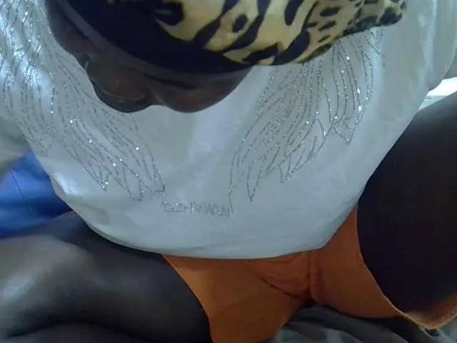 Bubblybooty from BongaCams
