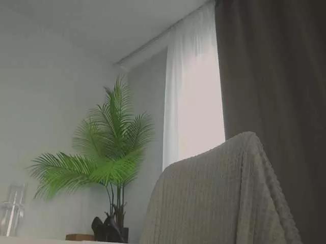 callyess from BongaCams