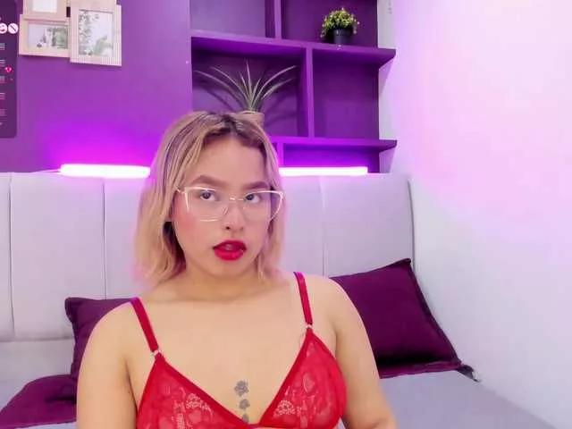 CamiilaGlow from BongaCams is Freechat