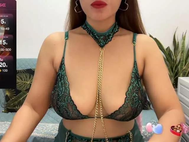 Explore our live girls sluts from our Custom and Multi clubs and checkout exclusive access to highly interactive content, such as shape, hair, titties, pussy type and many more.