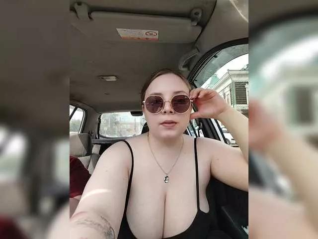 Caramel-pussy from BongaCams