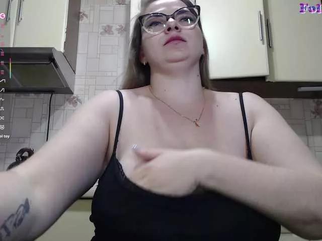 Explore our live girls sluts from our Custom and Multi clubs and checkout exclusive access to highly interactive content, such as shape, hair, titties, pussy type and many more.