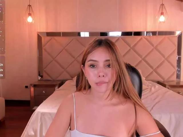 Explore our live girls sluts from our Custom and Multi clubs and checkout exclusive access to highly interactive content, such as shape, hair, titties, pussy type and many more.