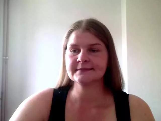 CarolineKiss from BongaCams is Freechat