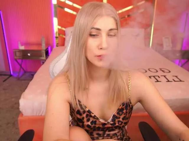 CassandraGood from BongaCams
