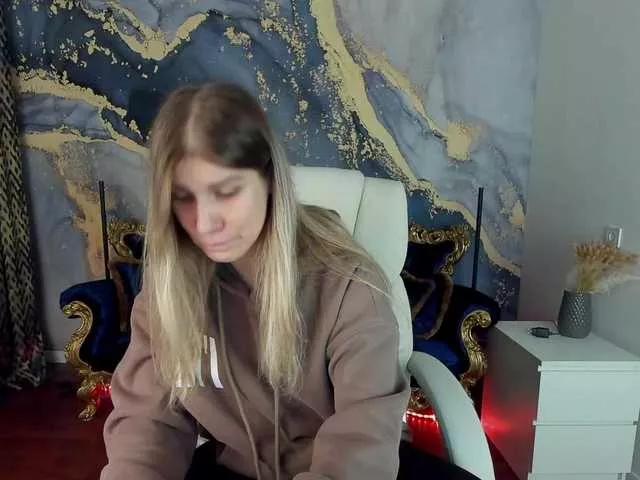 CassandraGood from BongaCams
