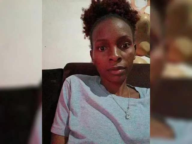 Cassiezawadi from BongaCams