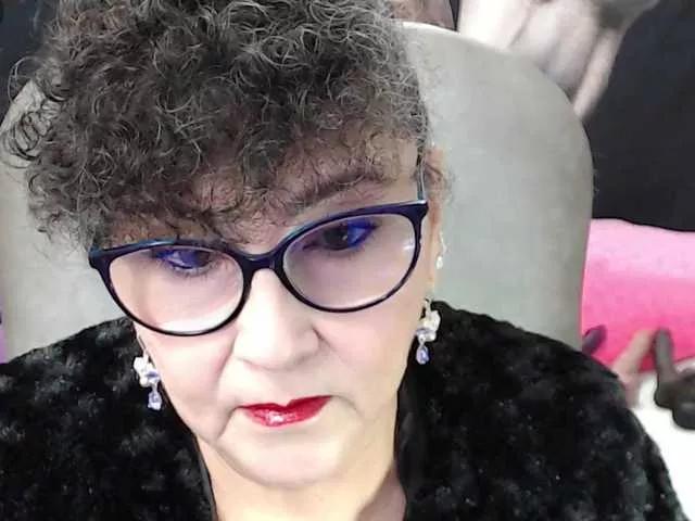 cataleya-mom from BongaCams