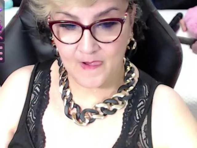 cataleya-mom from BongaCams