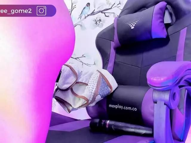 Explore our live girls sluts from our Custom and Multi clubs and checkout exclusive access to highly interactive content, such as shape, hair, titties, pussy type and many more.