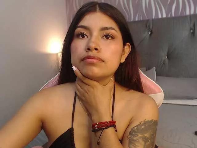 Explore our live girls sluts from our Custom and Multi clubs and checkout exclusive access to highly interactive content, such as shape, hair, titties, pussy type and many more.