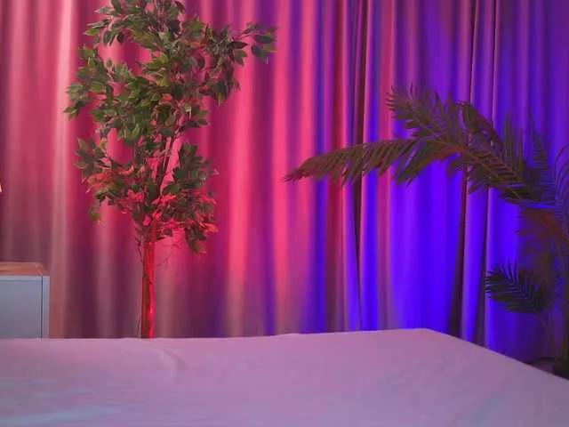 ChicaOra from BongaCams