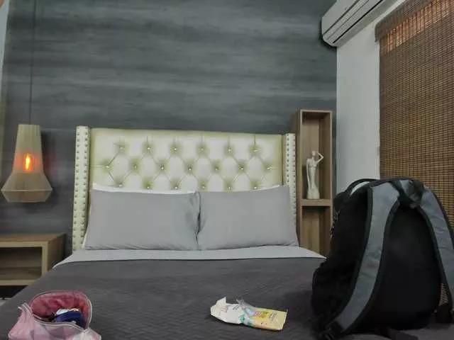 chihiro01 from BongaCams