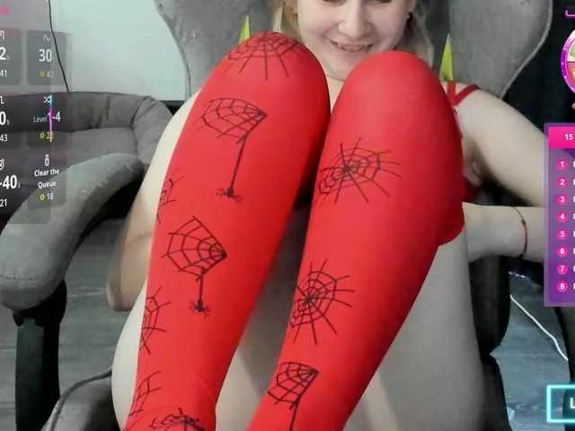 Explore our live girls sluts from our Custom and Multi clubs and checkout exclusive access to highly interactive content, such as shape, hair, titties, pussy type and many more.