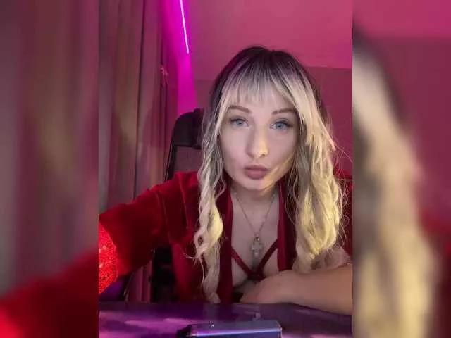 Explore our live girls sluts from our Custom and Multi clubs and checkout exclusive access to highly interactive content, such as shape, hair, titties, pussy type and many more.