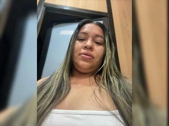 cocoblwe93 from BongaCams