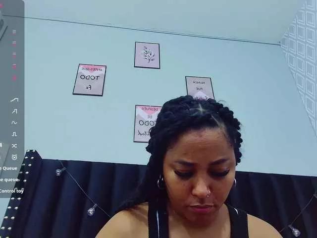 colombiamommy from BongaCams