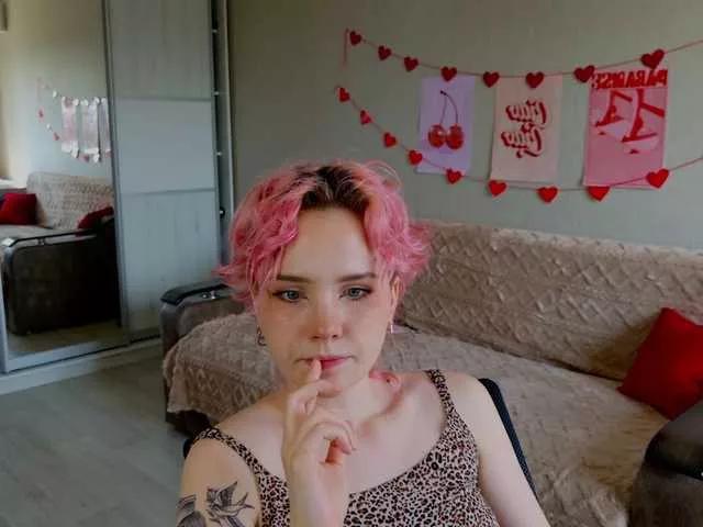 Explore our live girls sluts from our Custom and Multi clubs and checkout exclusive access to highly interactive content, such as shape, hair, titties, pussy type and many more.