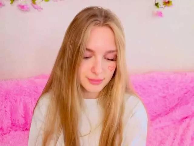 CrimsonAura from BongaCams is Freechat