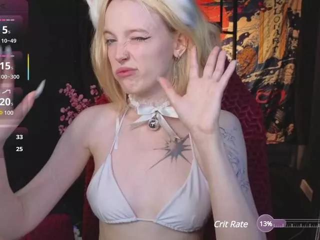 Crispy-tati- webcams show profile image 