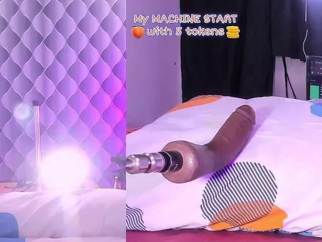 Explore our live girls sluts from our Custom and Multi clubs and checkout exclusive access to highly interactive content, such as shape, hair, titties, pussy type and many more.