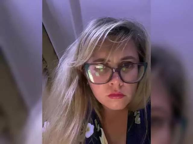 Crystal00Girl from BongaCams is Freechat
