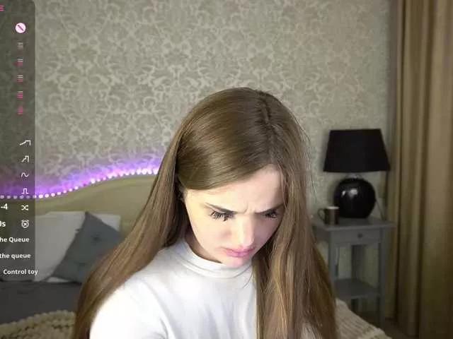 Explore our live girls sluts from our Custom and Multi clubs and checkout exclusive access to highly interactive content, such as shape, hair, titties, pussy type and many more.