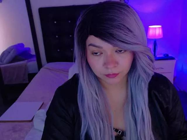 Explore our live girls sluts from our Custom and Multi clubs and checkout exclusive access to highly interactive content, such as shape, hair, titties, pussy type and many more.