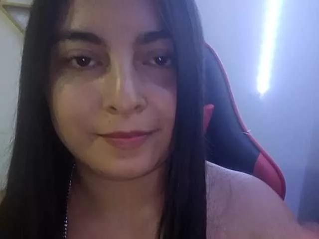 Explore our live girls sluts from our Custom and Multi clubs and checkout exclusive access to highly interactive content, such as shape, hair, titties, pussy type and many more.