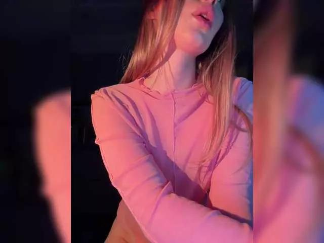 Explore our live girls sluts from our Custom and Multi clubs and checkout exclusive access to highly interactive content, such as shape, hair, titties, pussy type and many more.