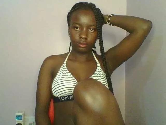 Cutiechoco from BongaCams is Freechat