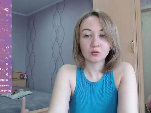 DaddysSluttyGirl from BongaCams