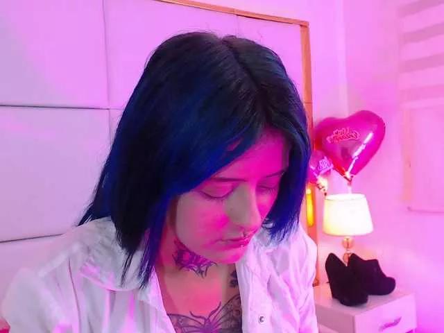 Explore our live girls sluts from our Custom and Multi clubs and checkout exclusive access to highly interactive content, such as shape, hair, titties, pussy type and many more.