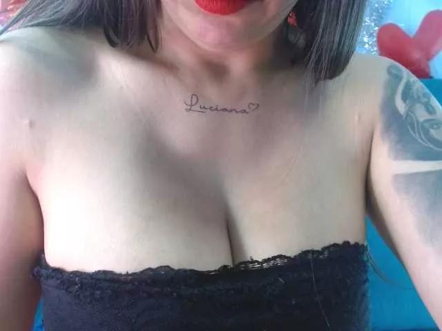 Explore our live girls sluts from our Custom and Multi clubs and checkout exclusive access to highly interactive content, such as shape, hair, titties, pussy type and many more.