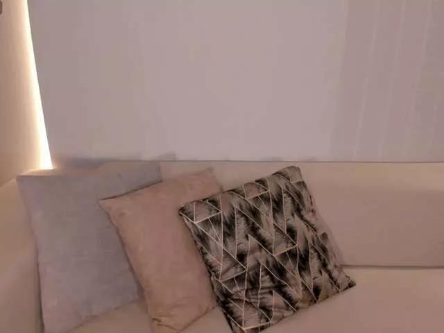DannaGibbs from BongaCams