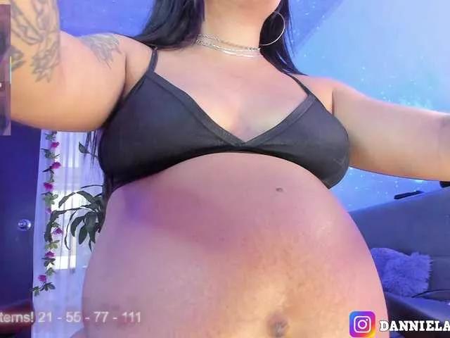 DannielaFerrer from BongaCams