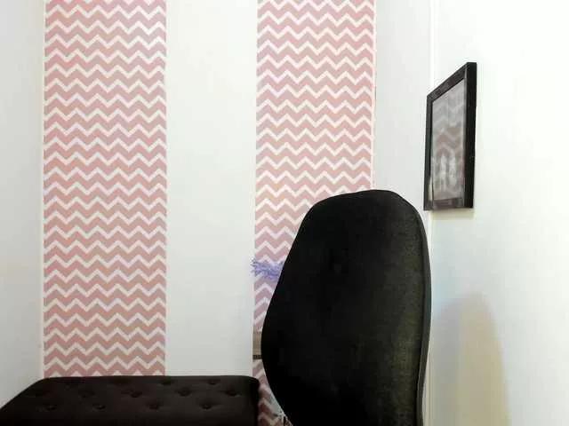 Dayanacarson from BongaCams