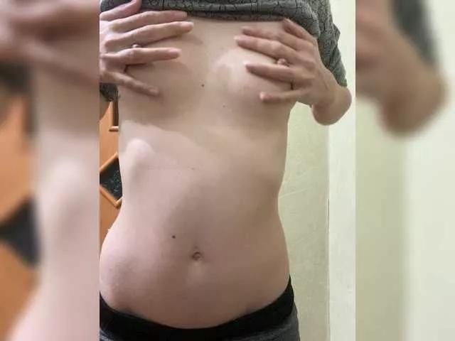 Explore our live girls sluts from our Custom and Multi clubs and checkout exclusive access to highly interactive content, such as shape, hair, titties, pussy type and many more.