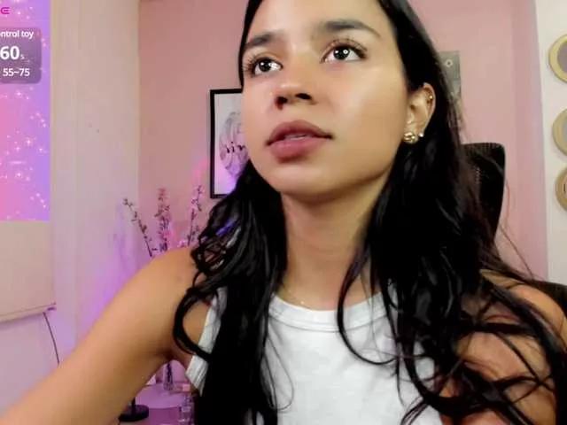 Explore our live girls sluts from our Custom and Multi clubs and checkout exclusive access to highly interactive content, such as shape, hair, titties, pussy type and many more.